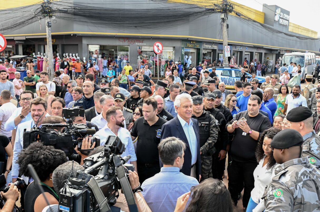 Caiado lança operação com as principais forças de segurança no estado para dar tranquilidade nas compras natalinas (Foto: Cristiano Borges)