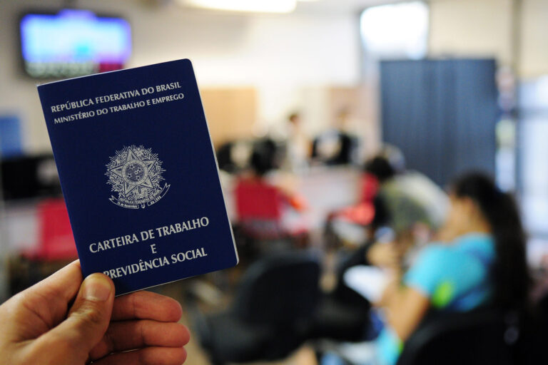 Agências do trabalhador têm 691 vagas de emprego abertas nesta quinta-feira (7)