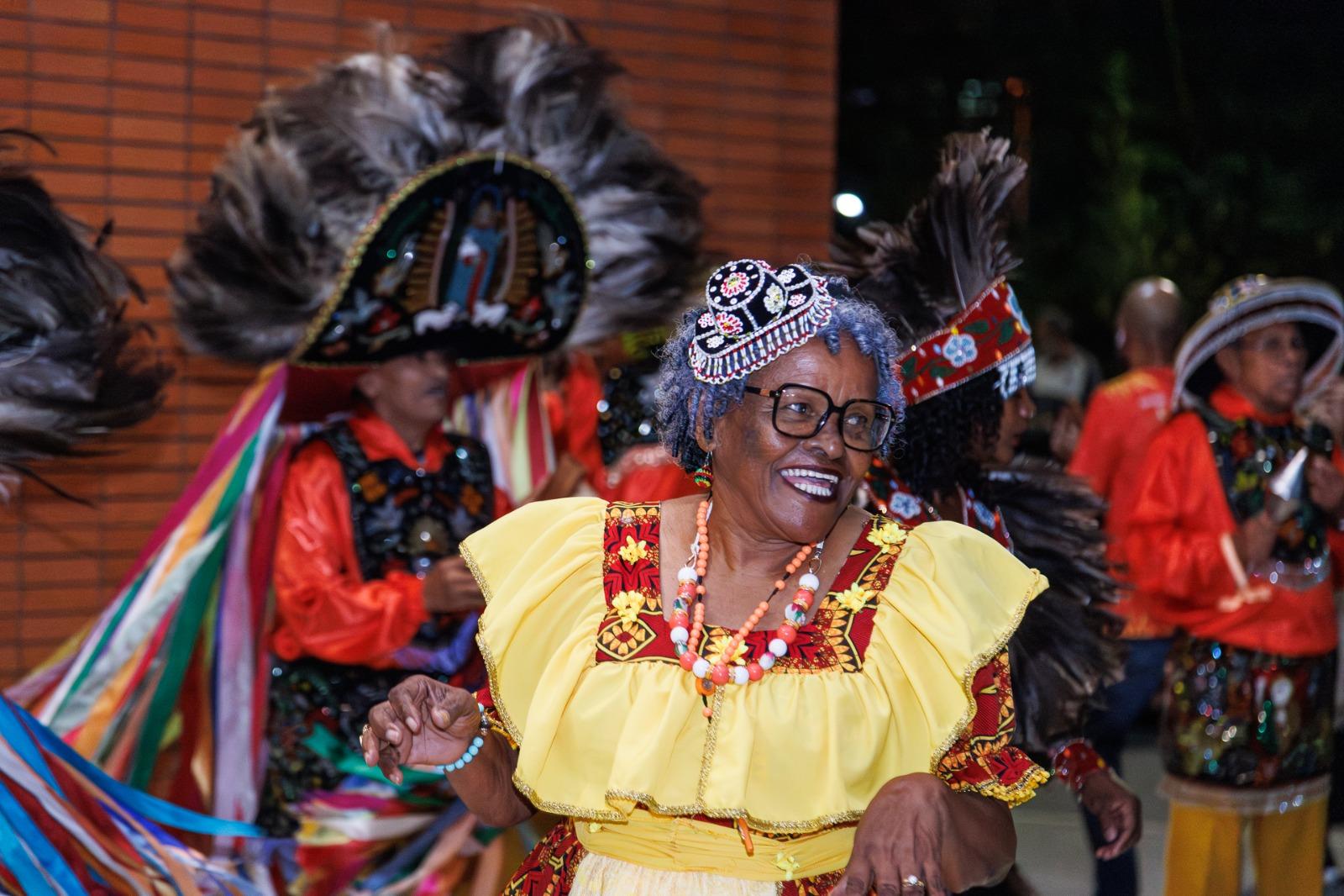 Apresentação do Boi de Seu Teodoro, atração que antecede a sessão dos filmes “Cerrado, Coração das Águas” no SESI Lab, no dia 25 de outubro (Foto: Bruna Braz/Acervo ISPN)