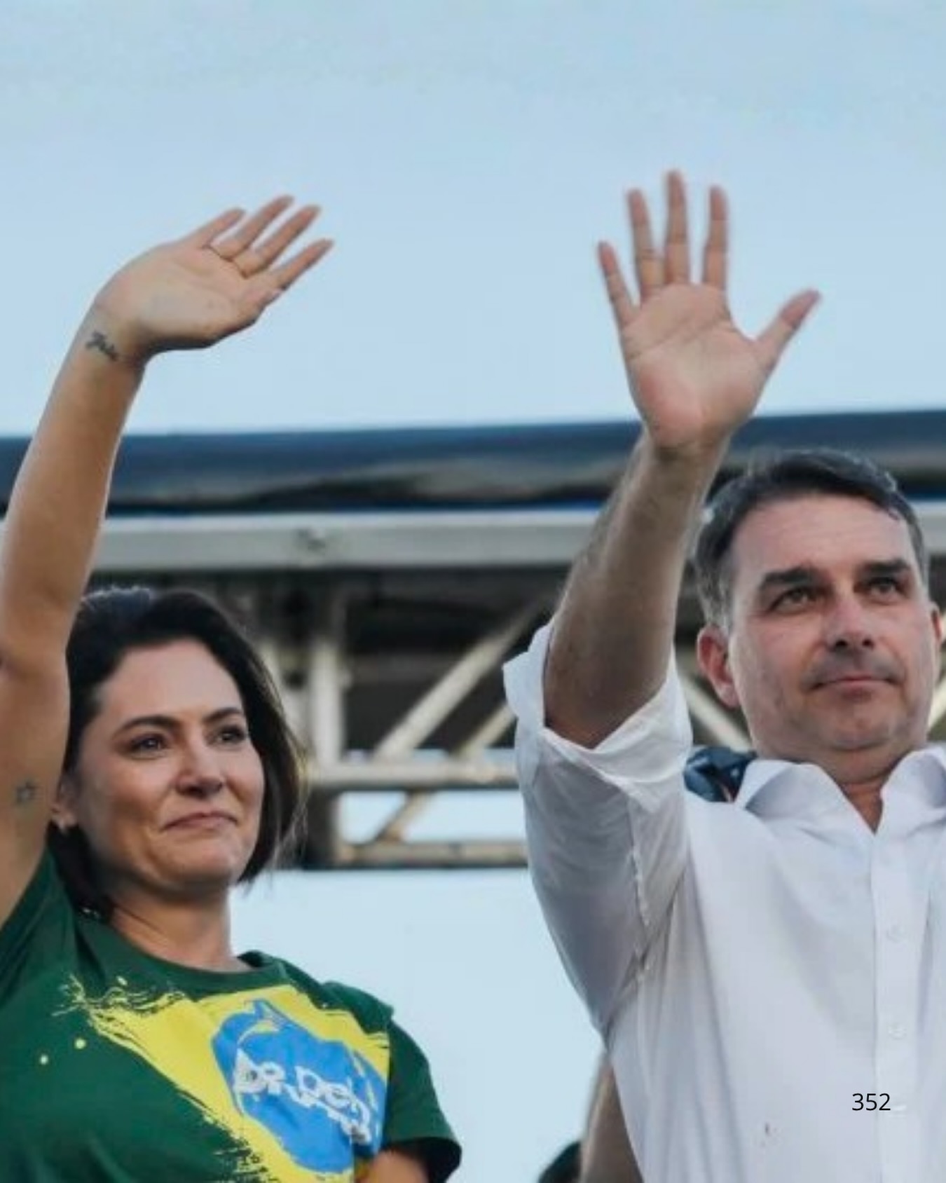 União de Michelle e Flávio Bolsonaro Agita Aliadas e PL no Cenário Político