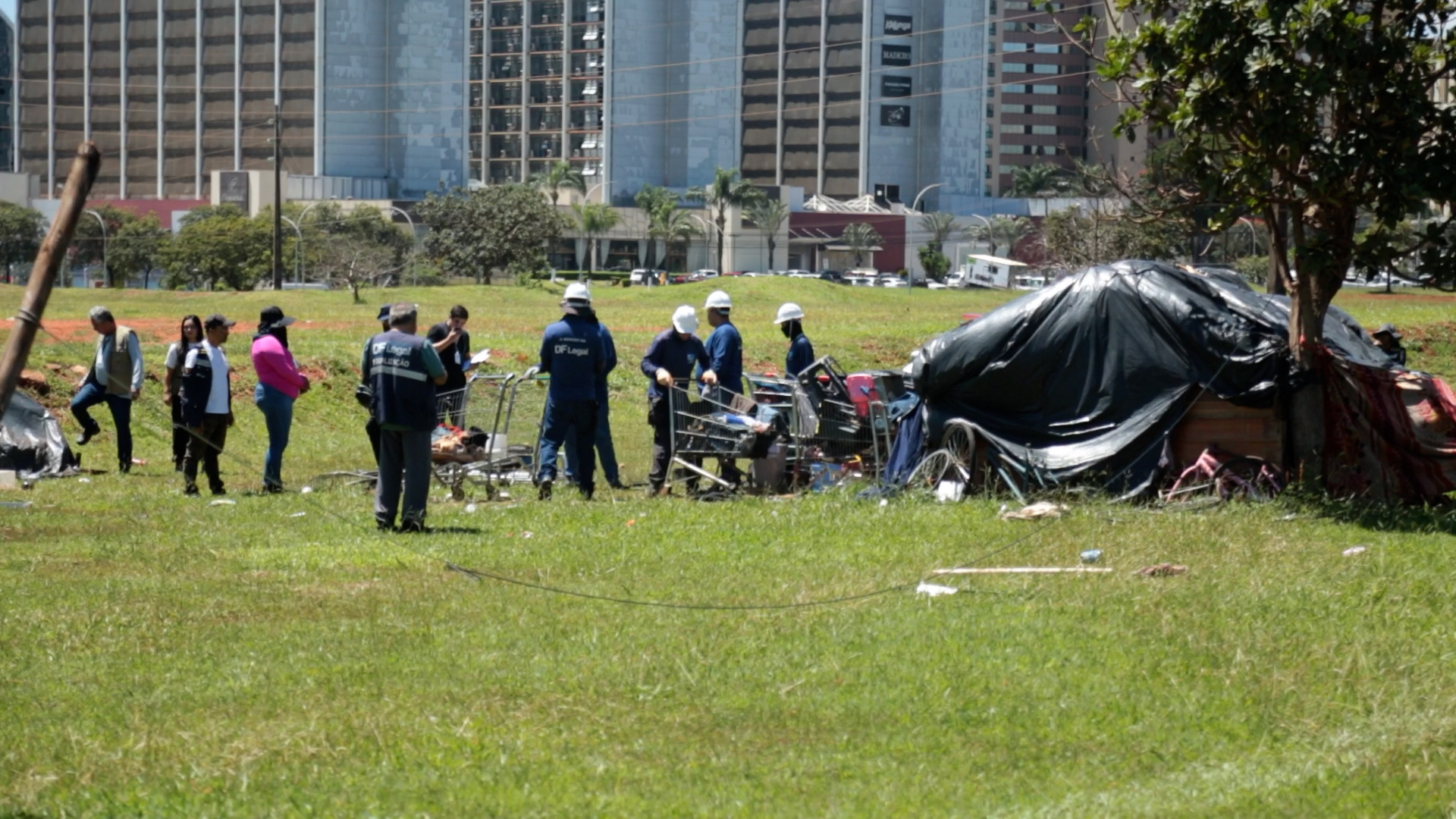 Ação Acolhimento itinerante leva serviços essenciais a Sobradinho e Samambaia