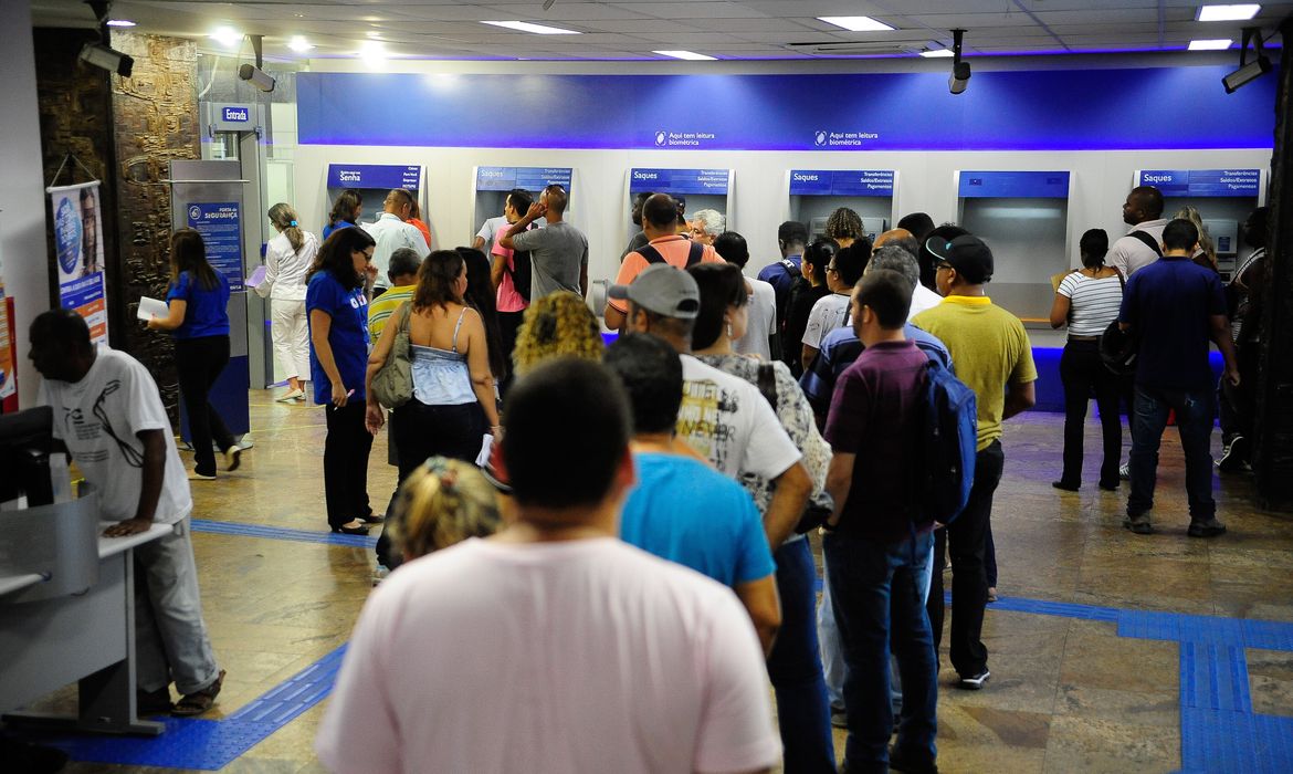 Bancários no DF preparam paralisação de 24h por reajuste salarial