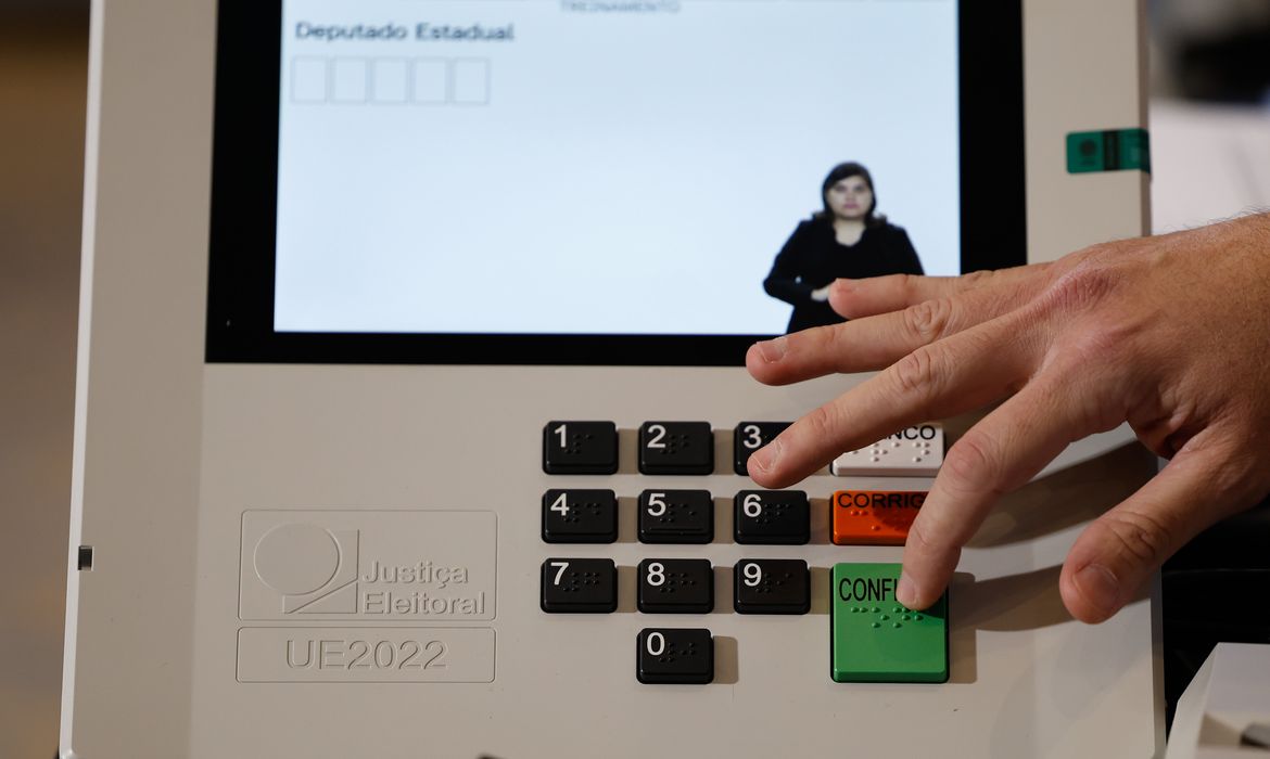 Campanha eleitoral de 2026 começa com atividades nas ruas e redes