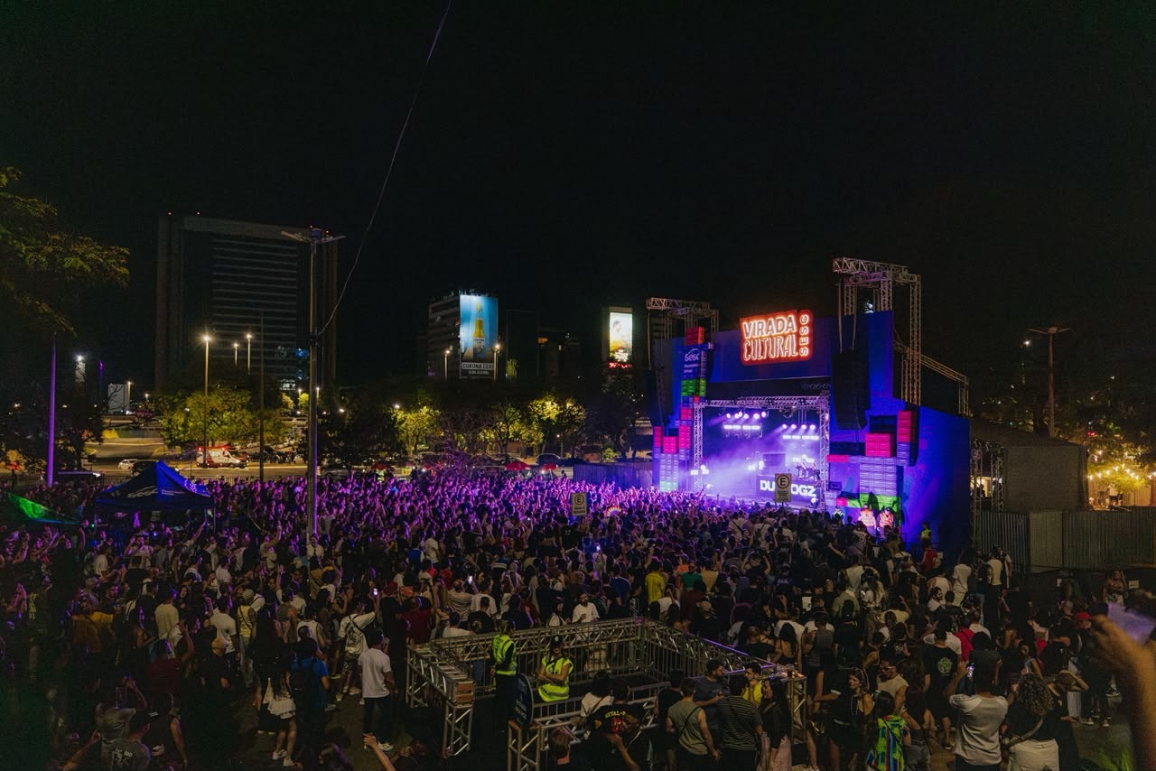 Sesc-DF Transforma Setor Comercial Sul em Polo Cultural com Virada de Sucesso