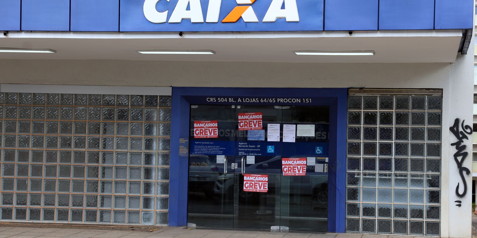 Empregados da Caixa rejeitam proposta e mantêm greve