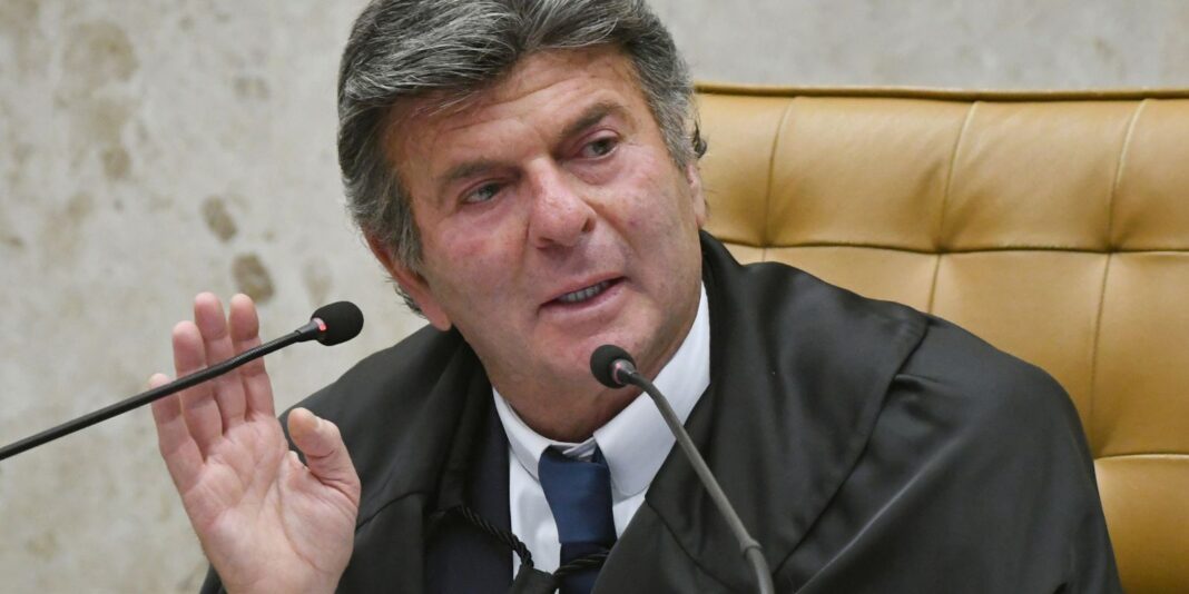 Fux suspende decisão de Dino que restabelecia publicações sobre Nossa Senhora