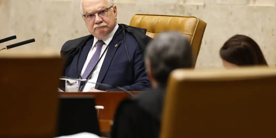 Fachin cancela sessão plenária programada para esta quarta-feira em meio à crise
