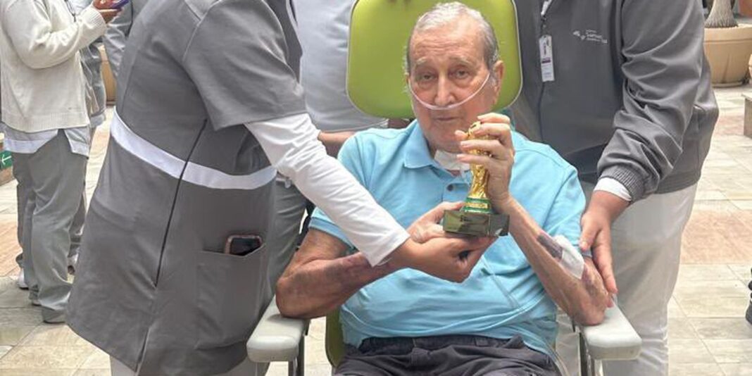 Parreira, ex-técnico da Seleção, recebe alta após 80 dias de internação