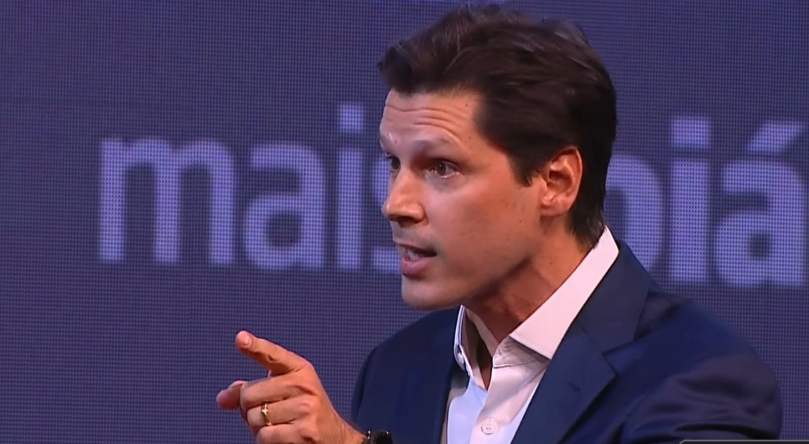 Daniel Vilela apresenta metas para 4 anos e defende continuidade de gestão