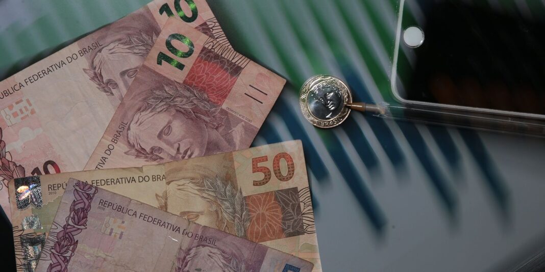 Ata do Copom aponta desaceleração da economia como motivo para corte da Selic