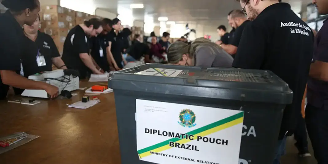 Quase 1 milhão de brasileiros no exterior poderão votar nas eleições de 2026