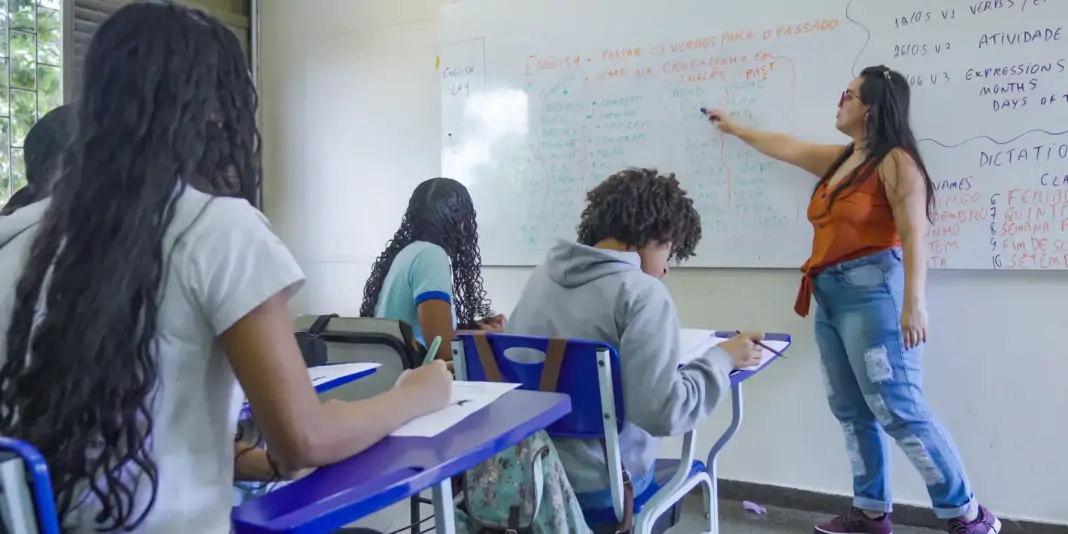 Pesquisa aponta queda de 31% no número de professores jovens em dez anos