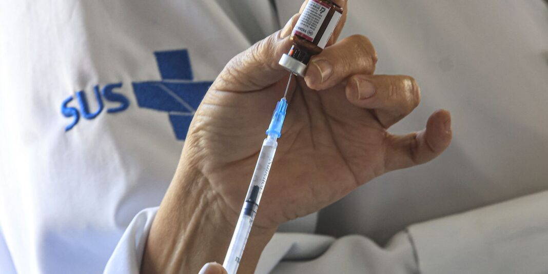 Anvisa amplia indicação de vacina contra meningite 