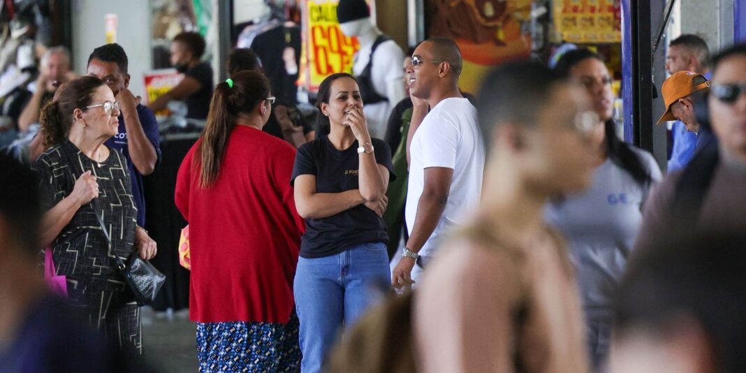 Economistas promovem iniciativa voltada para uma economia mais próxima da realidade cotidiana