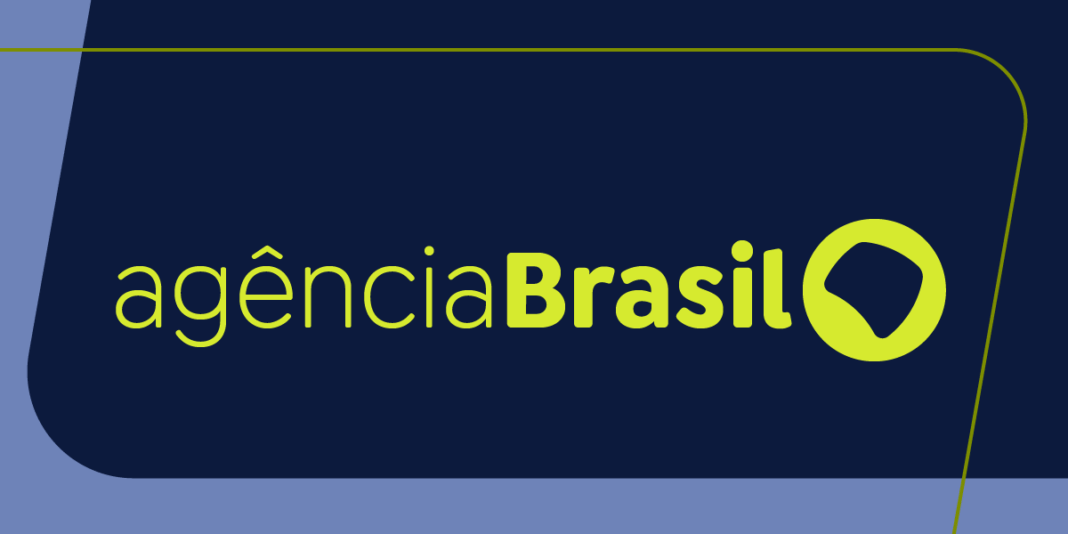 Mãe busca justiça pela morte de jovem encontrada em condomínio no Ceará
