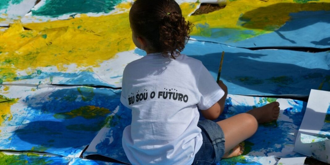 Pais veem palmada como forma de disciplina e não como violência, aponta Unicef