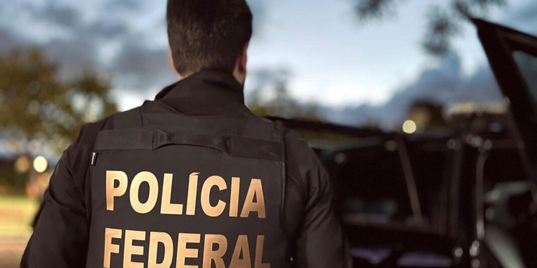 PF executa mandados contra juiz investigado por suposto favorecimento a imobiliárias