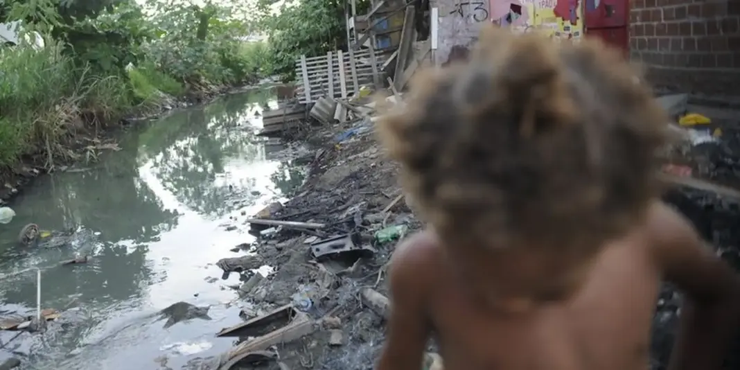 Brasil tem 30 milhões de crianças expostas a riscos climáticos