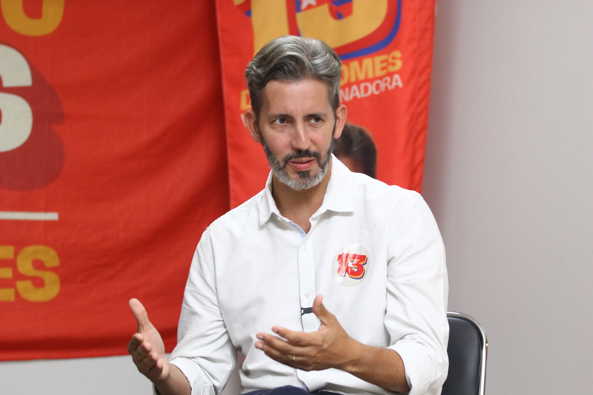 A poucos dias das votações do 2º turno, nem a troca de paleta faz Leandro Grass avançar
