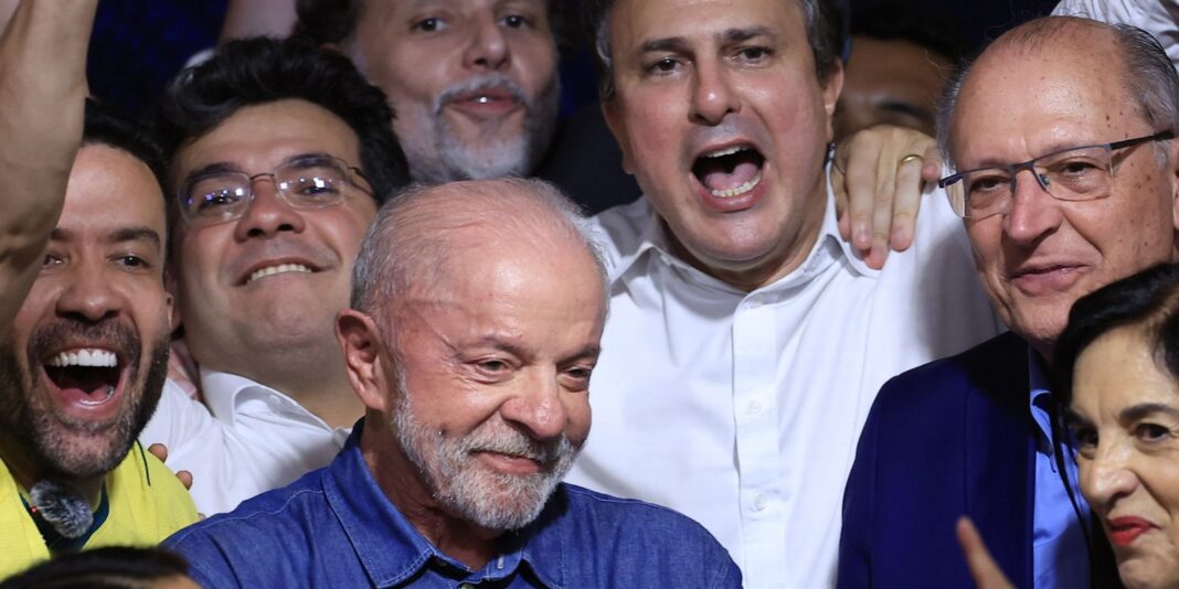 Líderes latino-americanos parabenizam Lula pela vitória nas redes sociais