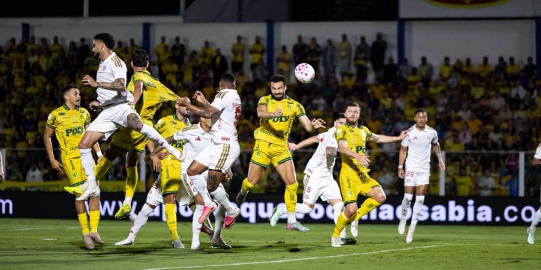Mirassol supera Internacional e complica situação da equipe no Brasileirão