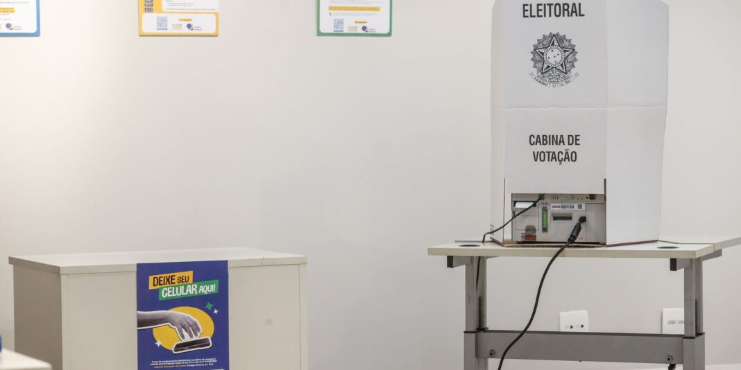 Eleitores de sete cidades definem prefeitos no segundo turno