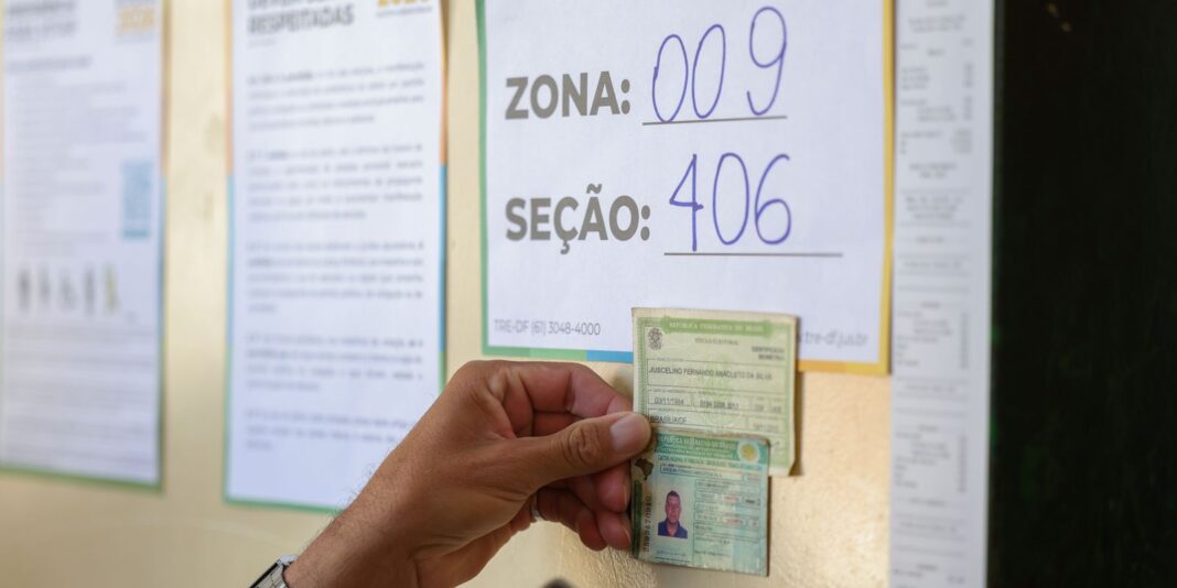 Advogado aponta sabotagem à democracia devido à ausência de transporte para eleitores