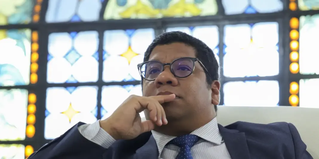 Embaixador avalia que risco de invasão de Cuba pelos EUA é real