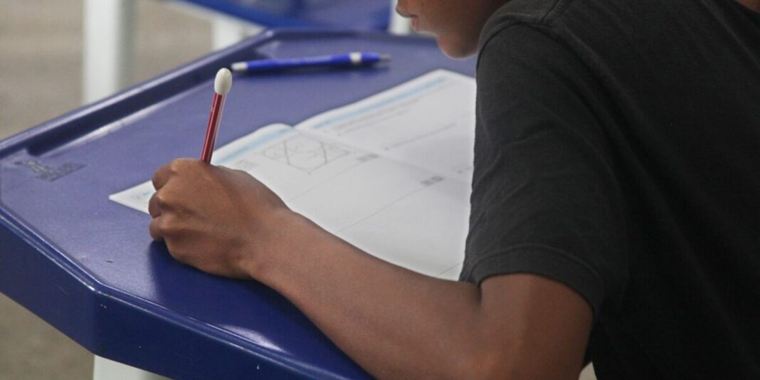Alunos e professores participam da Olimpíada de Matemática hoje